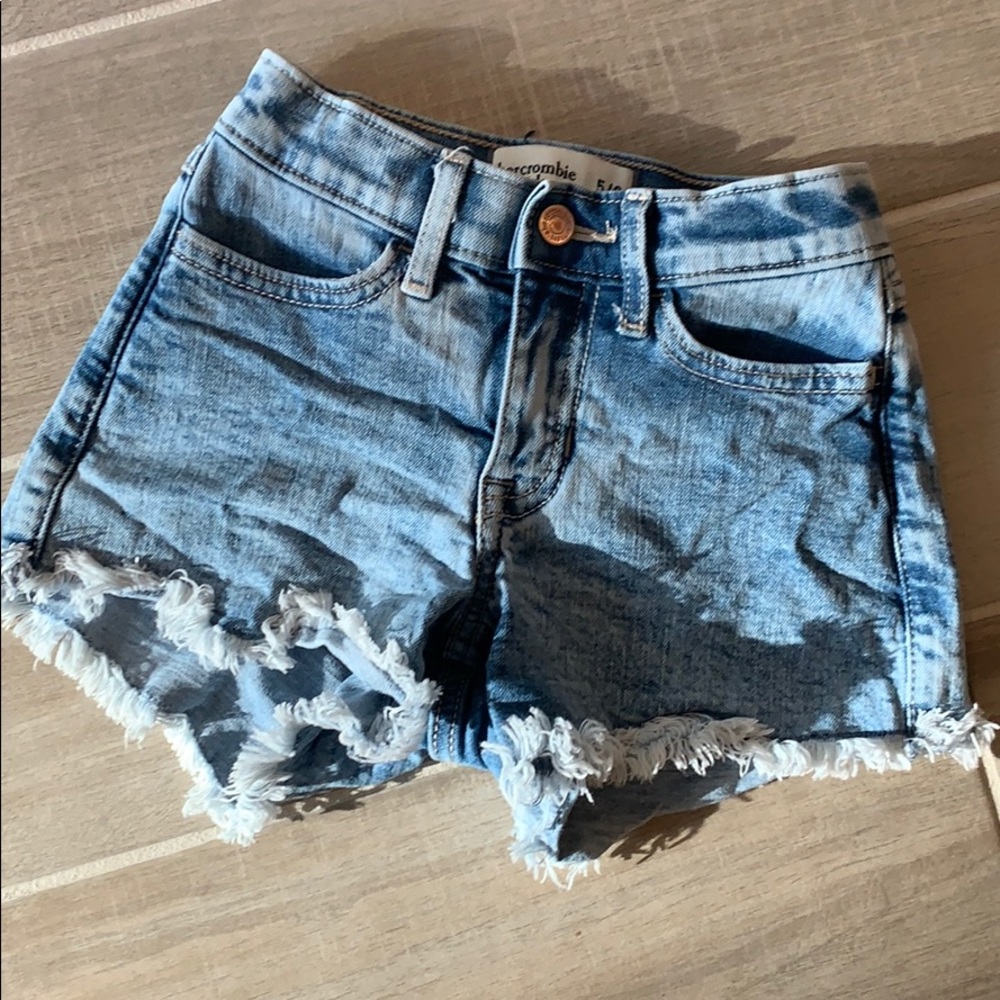 Girls A&F shorts